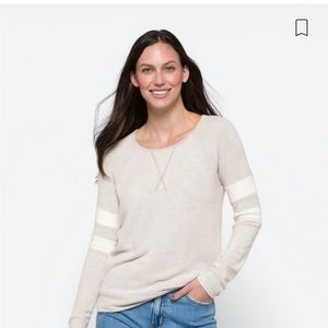 GUC Pink Clover long sleeve knit top